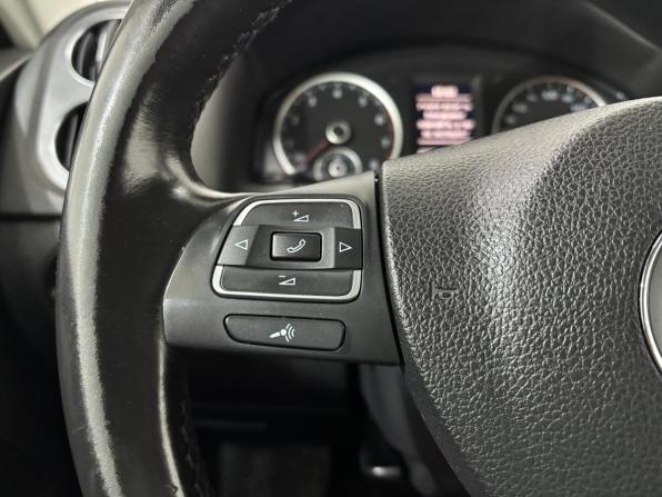 Volkswagen Tiguan I Рестайлинг с пробегом 2011 года, цена 1 260 000 рублей, 180773 км, внедорожник, Автокод Объявления