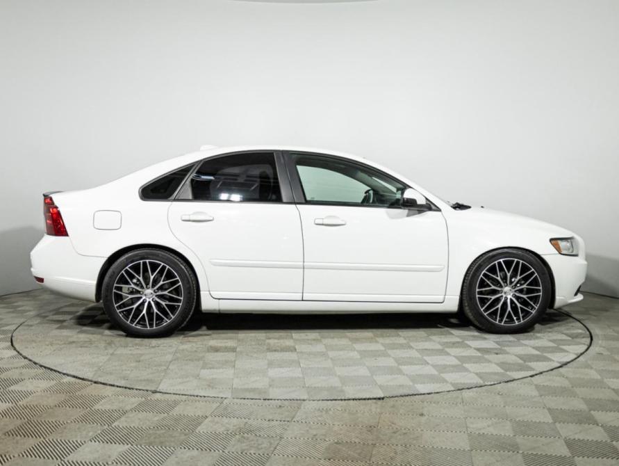 Volvo S40 II Рестайлинг Санкт-Петербург  - изображение 4