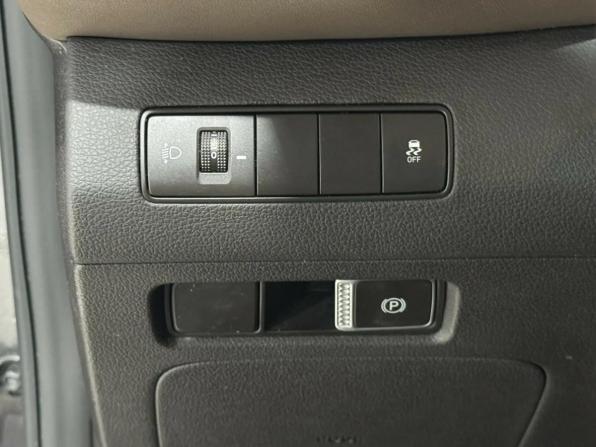 Hyundai Santa Fe IV Рестайлинг с пробегом 2022 года, цена 2 625 000 рублей, 158630 км, внедорожник, Автокод Объявления