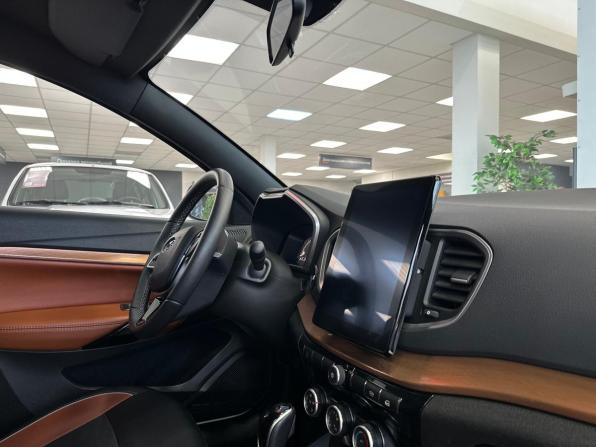 Lada (ВАЗ) Vesta I Рестайлинг (NG) с пробегом 2024 года, цена 1 570 000 рублей, 30000 км, универсал, Автокод Объявления