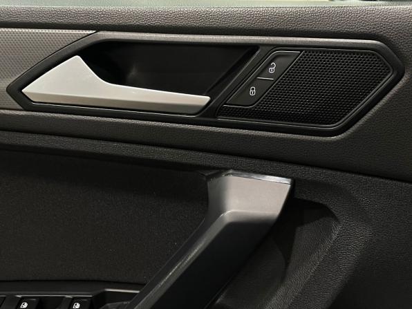 Volkswagen Tiguan II с пробегом 2019 года, цена 2 150 000 рублей, 183669 км, внедорожник, Автокод Объявления