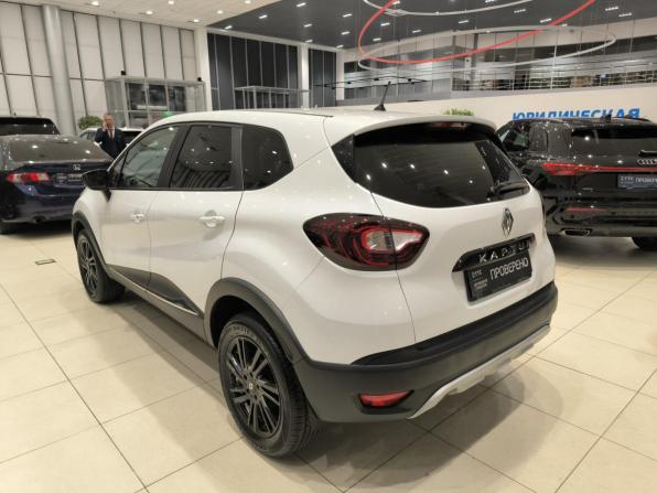 Renault Kaptur I с пробегом 2017 года, цена 1 299 000 рублей, 126344 км, внедорожник, Автокод Объявления