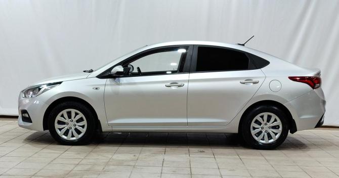 Hyundai Solaris II с пробегом 2017 года, цена 1 100 000 рублей, 160530 км, седан, Автокод Объявления