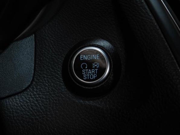Ford Focus III Рестайлинг с пробегом 2019 года, цена 1 399 000 рублей, 174566 км, хэтчбек, Автокод Объявления