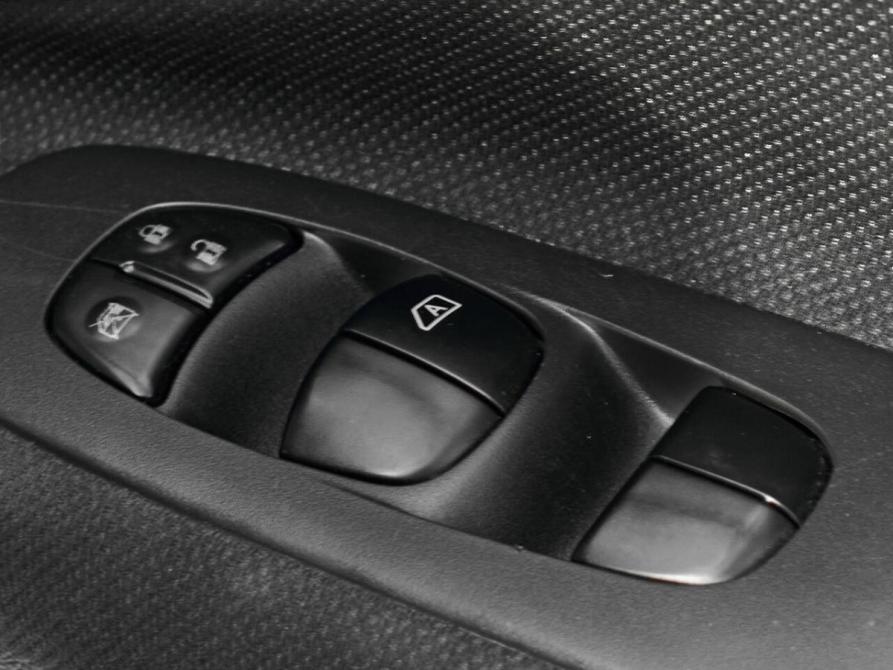 Nissan Serena IV (C26) Екатеринбург  - изображение 21