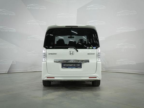 Honda Stepwgn IV Рестайлинг с пробегом 2013 года, цена 1 575 000 рублей, 287894 км, минивэн, Автокод Объявления