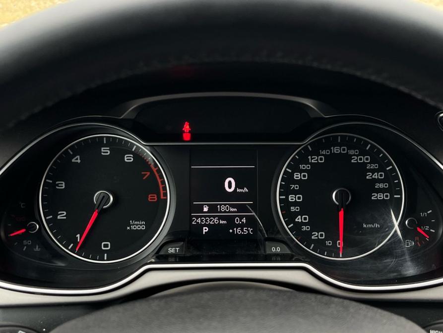 Audi A4 IV (B8) Рестайлинг Калуга  - изображение 8