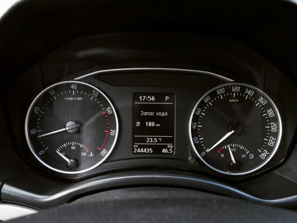 Skoda Octavia II (A5) Рестайлинг с пробегом 2013 года, цена 738 000 рублей, 244432 км, лифтбек, Автокод Объявления
