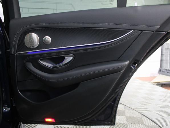 Mercedes-Benz E-Класс V (W213 S213 C238) Рестайлинг с пробегом 2021 года, цена 4 650 000 рублей, 65575 км, седан, Автокод Объявления