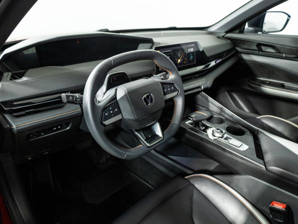 Changan UNI-V I с пробегом 2023 года, цена 2 217 960 рублей, 42911 км, лифтбек, Автокод Объявления