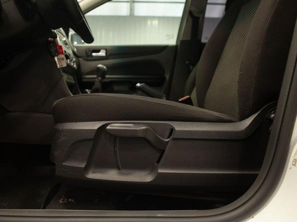 Ford Focus II Рестайлинг с пробегом 2010 года, цена 515 000 рублей, 215365 км, универсал, Автокод Объявления