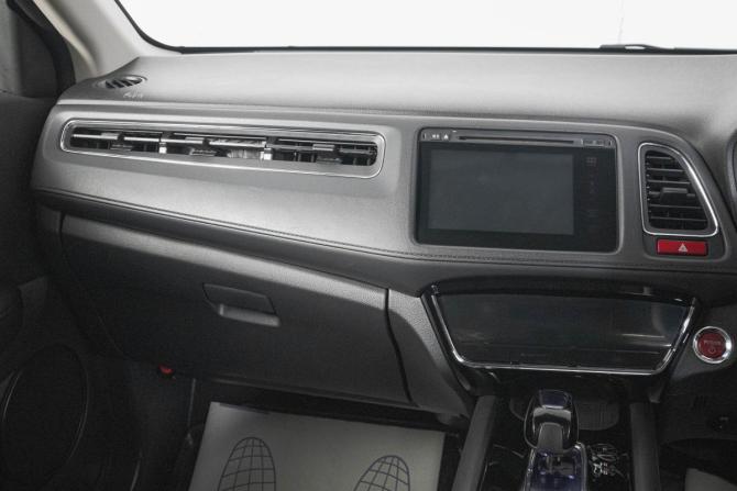 Honda Vezel I с пробегом 2014 года, цена 1 359 000 рублей, 159000 км, внедорожник, Автокод Объявления