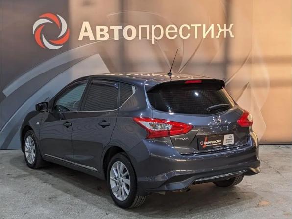 Nissan Tiida II с пробегом 2015 года, цена 1 145 000 рублей, 110690 км, хэтчбек, Автокод Объявления