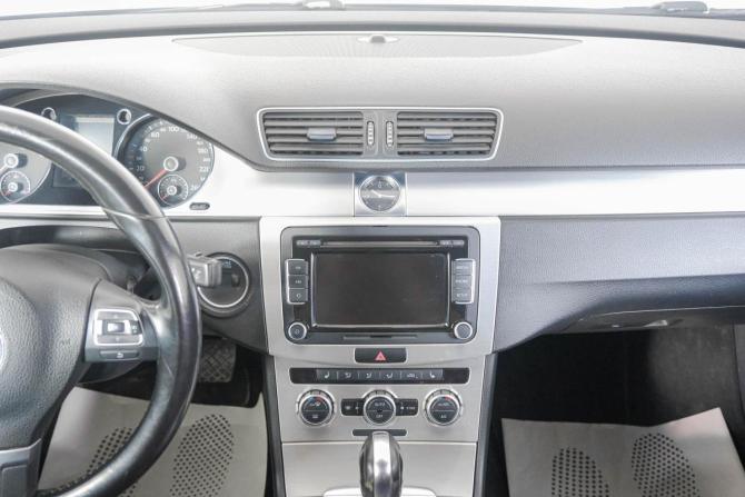 Volkswagen Passat B7 с пробегом 2013 года, цена 899 000 рублей, 326518 км, седан, Автокод Объявления