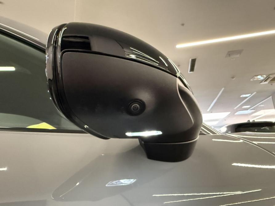 Porsche Taycan I Москва  - изображение 18