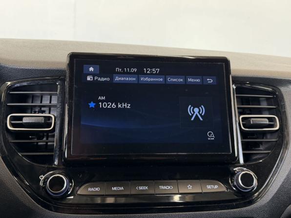 Hyundai Solaris II Рестайлинг с пробегом 2022 года, цена 1 490 000 рублей, 77700 км, седан, Автокод Объявления