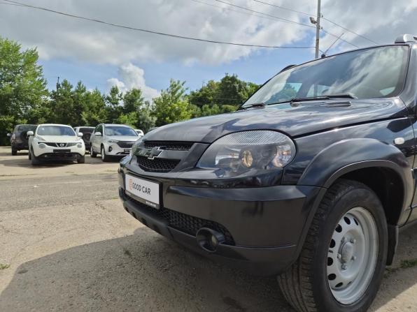 Chevrolet Niva I Рестайлинг с пробегом 2018 года, цена 650 000 рублей, 115676 км, внедорожник, Автокод Объявления