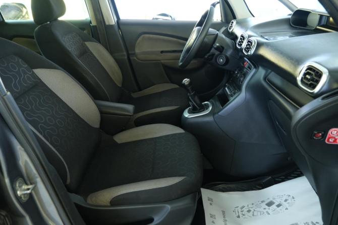 Citroen C3 Picasso I с пробегом 2010 года, цена 739 000 рублей, 176000 км, компактвэн, Автокод Объявления
