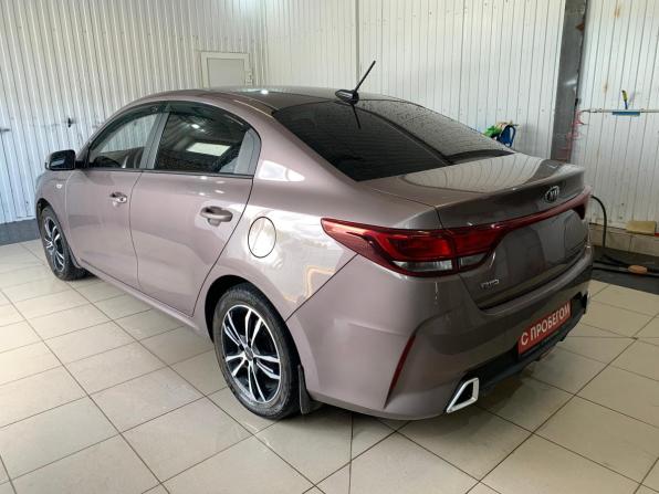 Kia Rio IV Рестайлинг с пробегом 2020 года, цена 1 539 000 рублей, 81000 км, седан, Автокод Объявления