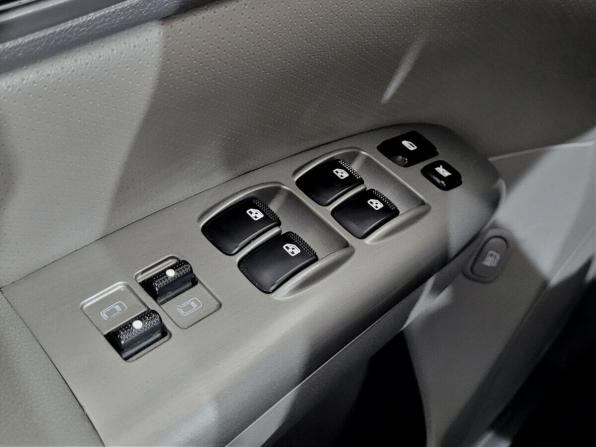 Kia Carnival II с пробегом 2010 года, цена 1 020 000 рублей, 176493 км, минивэн, Автокод Объявления