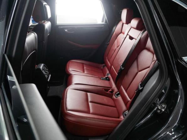 Porsche Macan I с пробегом 2017 года, цена 3 590 000 рублей, 78309 км, внедорожник, Автокод Объявления