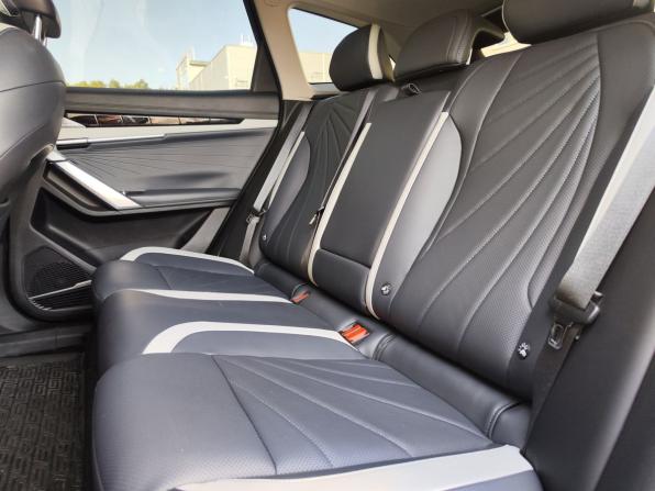 Geely Atlas II с пробегом 2024 года, цена 2 699 000 рублей, 46000 км, внедорожник, Автокод Объявления
