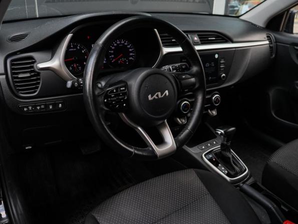 Kia Rio IV Рестайлинг с пробегом 2021 года, цена 1 840 000 рублей, 81330 км, хэтчбек, Автокод Объявления