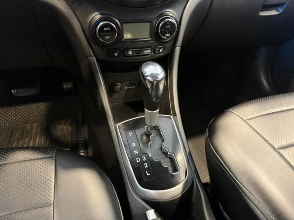 Hyundai Solaris I с пробегом 2012 года, цена 830 000 рублей, 172017 км, седан, Автокод Объявления