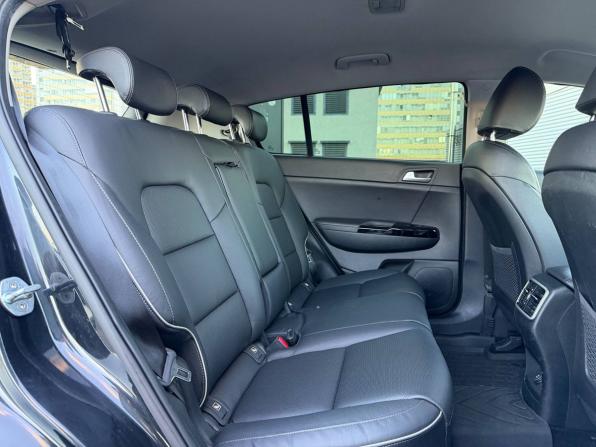 Kia Sportage IV Рестайлинг с пробегом 2021 года, цена 2 485 000 рублей, 96400 км, внедорожник, Автокод Объявления