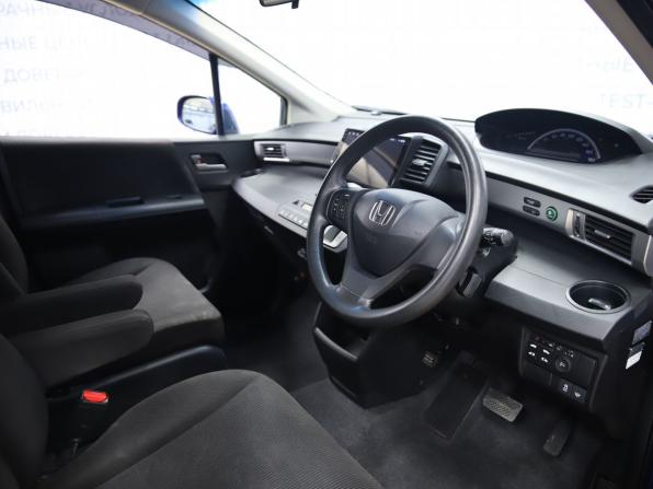 Honda Freed I Рестайлинг с пробегом 2014 года, цена 1 020 000 рублей, 200449 км, компактвэн, Автокод Объявления
