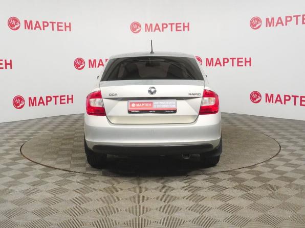 Skoda Rapid I с пробегом 2015 года, цена 1 045 000 рублей, 112315 км, лифтбек, Автокод Объявления