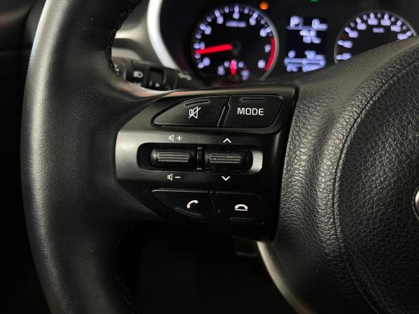 Kia Rio IV Рестайлинг с пробегом 2021 года, цена 1 522 000 рублей, 125202 км, хэтчбек, Автокод Объявления