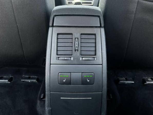 Skoda Octavia II (A5) Рестайлинг с пробегом 2011 года, цена 799 000 рублей, 130724 км, лифтбек, Автокод Объявления