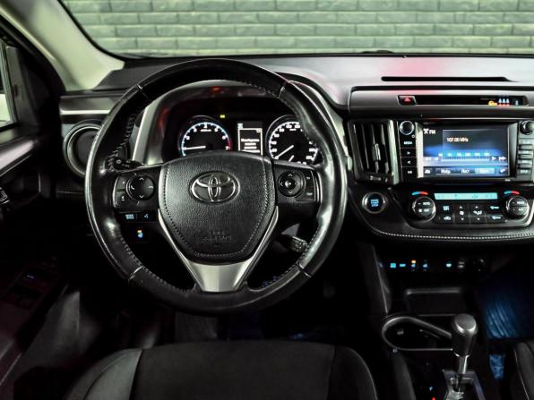 Toyota RAV4 IV (XA40) Рестайлинг с пробегом 2018 года, цена 2 299 000 рублей, 177522 км, внедорожник, Автокод Объявления