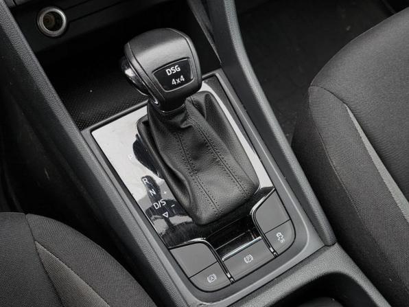 Skoda Karoq I с пробегом 2020 года, цена 1 920 000 рублей, 137516 км, внедорожник, Автокод Объявления