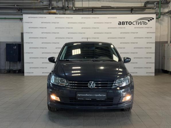 Volkswagen Polo V Рестайлинг с пробегом 2018 года, цена 1 099 000 рублей, 110000 км, седан, Автокод Объявления