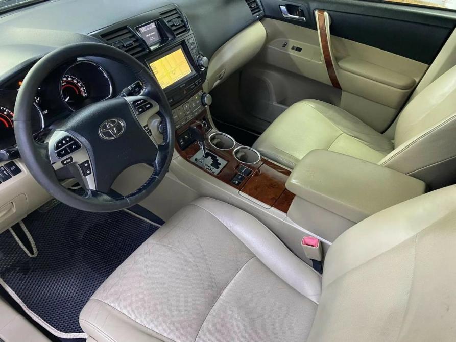 Toyota Highlander II (XU40) Рестайлинг Набережные Челны  - изображение 9