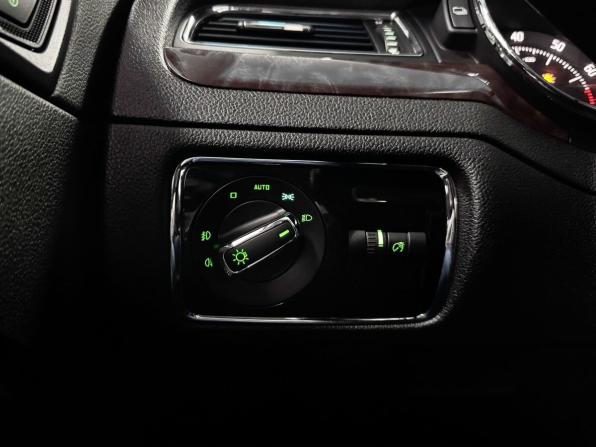 Skoda Superb II Рестайлинг с пробегом 2013 года, цена 899 000 рублей, 359617 км, лифтбек, Автокод Объявления