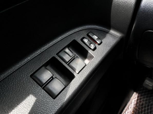 Toyota Highlander II (XU40) Рестайлинг с пробегом 2012 года, цена 2 050 000 рублей, 239123 км, внедорожник, Автокод Объявления