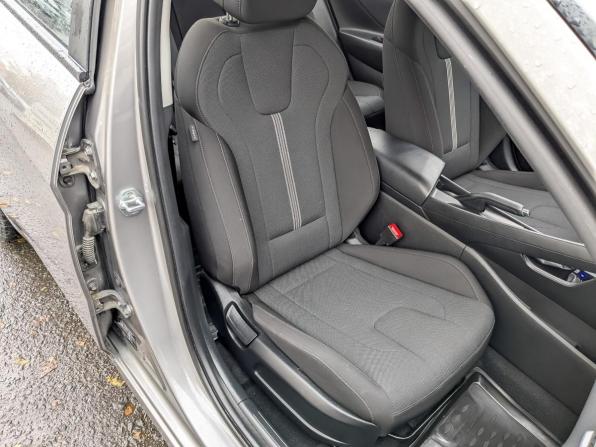 Hyundai Elantra VII (CN7) с пробегом 2022 года, цена 1 950 000 рублей, 64685 км, седан, Автокод Объявления