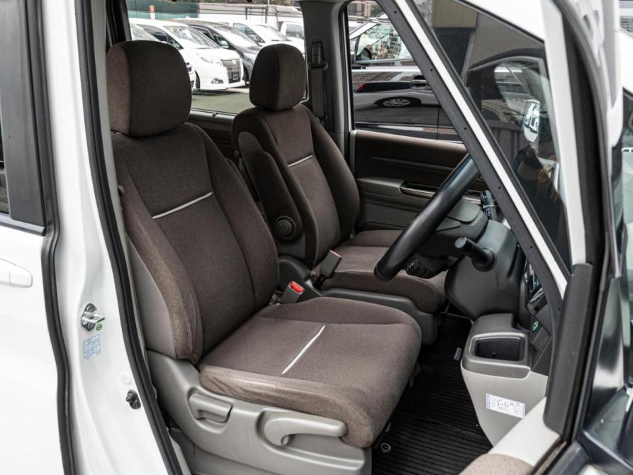 Honda Stepwgn V Краснодар  - изображение 10
