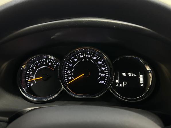 Renault Sandero II Рестайлинг с пробегом 2020 года, цена 1 350 000 рублей, 40000 км, хэтчбек, Автокод Объявления