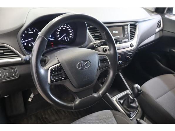 Hyundai Solaris II с пробегом 2017 года, цена 1 080 000 рублей, 97582 км, седан, Автокод Объявления