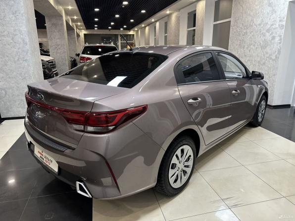 Kia Rio IV Рестайлинг с пробегом 2021 года, цена 1 635 000 рублей, 98939 км, седан, Автокод Объявления