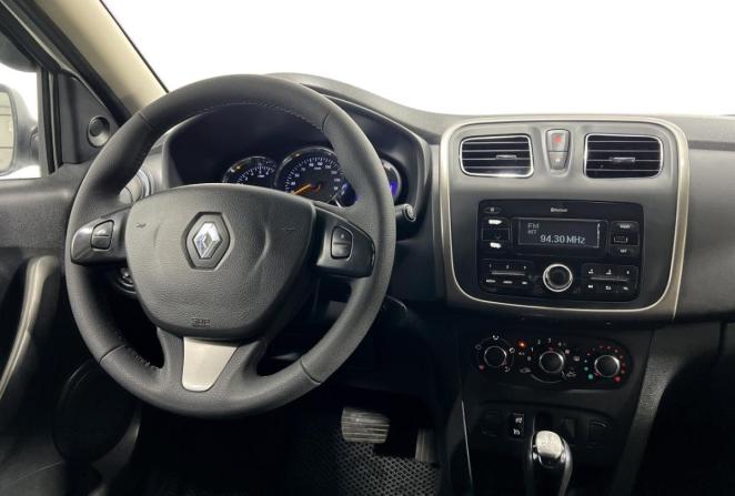 Renault Logan II с пробегом 2017 года, цена 500 000 рублей, 271174 км, седан, Автокод Объявления