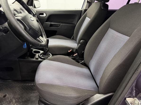 Ford Fusion I Рестайлинг с пробегом 2008 года, цена 283 000 рублей, 279601 км, хэтчбек, Автокод Объявления
