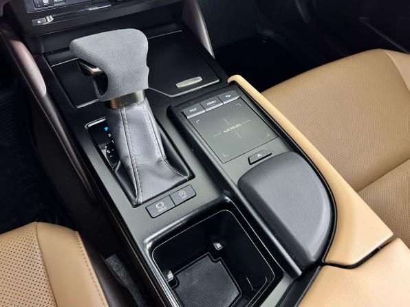 Lexus ES VII с пробегом 2020 года, цена 4 150 000 рублей, 79804 км, седан, Автокод Объявления