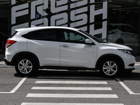 Honda Vezel I с пробегом 2016 года, цена 1 720 000 рублей, 84541 км, внедорожник, Автокод Объявления
