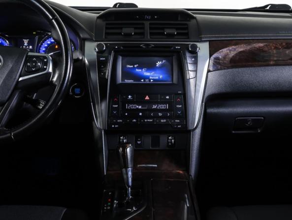 Toyota Camry VII (XV50) Рестайлинг с пробегом 2015 года, цена 2 198 000 рублей, 79702 км, седан, Автокод Объявления