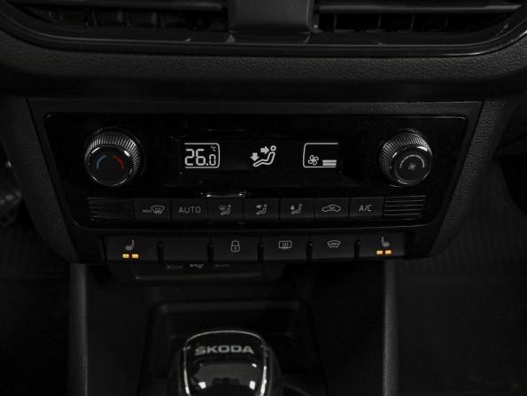 Skoda Rapid II с пробегом 2020 года, цена 1 445 000 рублей, 160012 км, лифтбек, Автокод Объявления